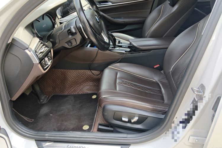 Used BMW 5 Series 2018 530Li xDrive Luxury Package Left Front Seat