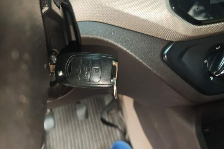 Used Wuling Hongguang 2019 1.5L S Comfort Edition China VI LAR