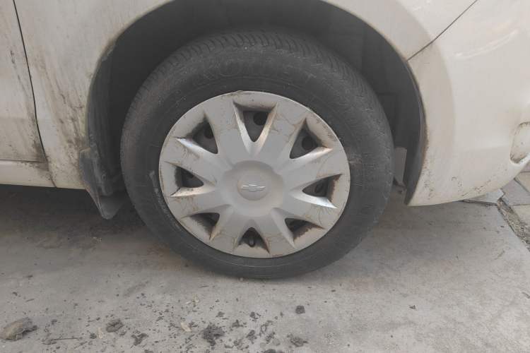 Used Chevrolet Sail 2013 Sedan 1.4L Manual Ideal Happiness Edition
