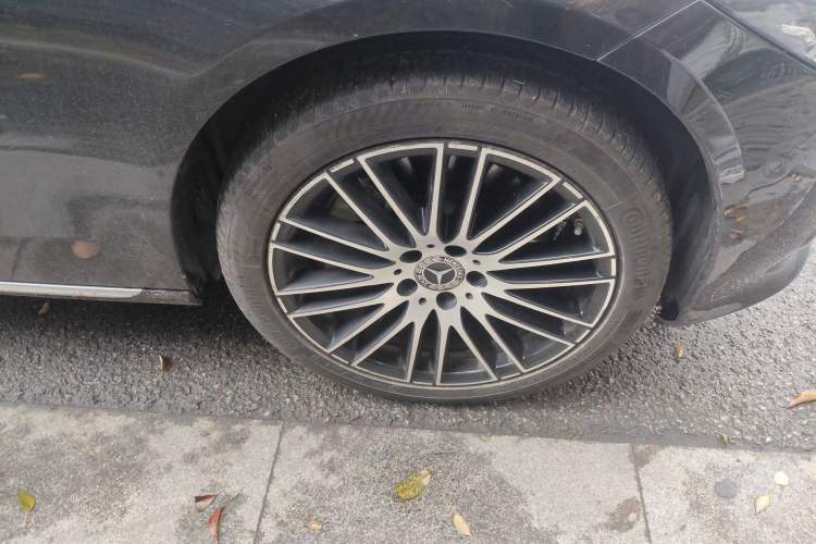 Used Mercedes-Benz C-Class 2022 C 260 L Right Front Wheel Hub