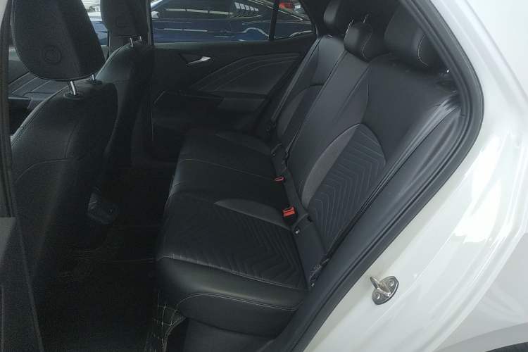 Used Volkswagen ID.3 2025 Smart Version Pure & Intelligent Enjoyment Edition Left Rear Seat