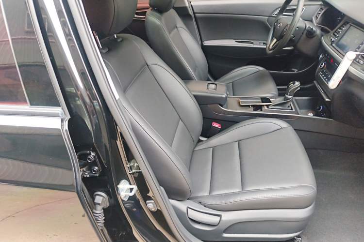 Used Hyundai Mistra 2017 1.8L Automatic Deluxe DLX Model China V Emission Standard Right Front Seat