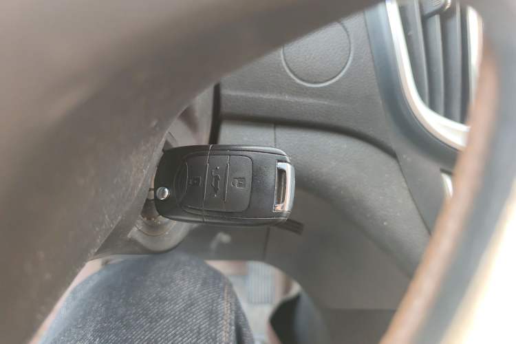 Used Baojun 560 2015 1.8L manual Comfort trim level
