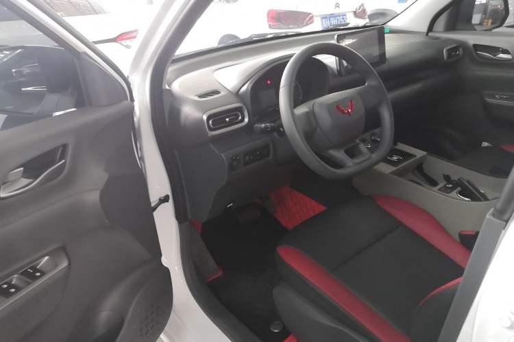 Used Wuling Hongguang New Energy 2025 Extended-Range Hybrid 50KM Comfort Version