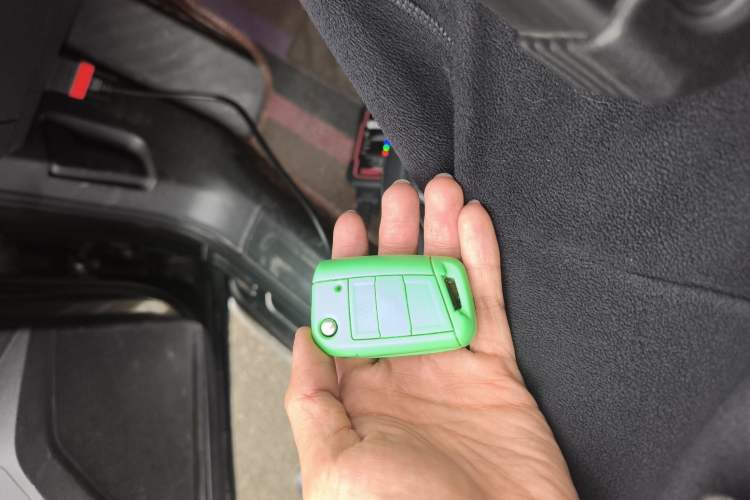 Used Volkswagen Tiguan L 2018 330TSI Automatic Two-Wheel Drive Luxury Edition Vehicle Key