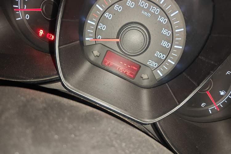 Used Kia K2 2015 Sedan 1.4L Manual Transmission GL