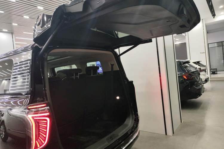 Used Hongqi HQ9 PHEV 2024 2.0T Four-Wheel Drive Luxury Edition