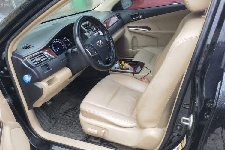 Used Toyota Camry 2012 2.5G Luxury Edition Left Front Seat