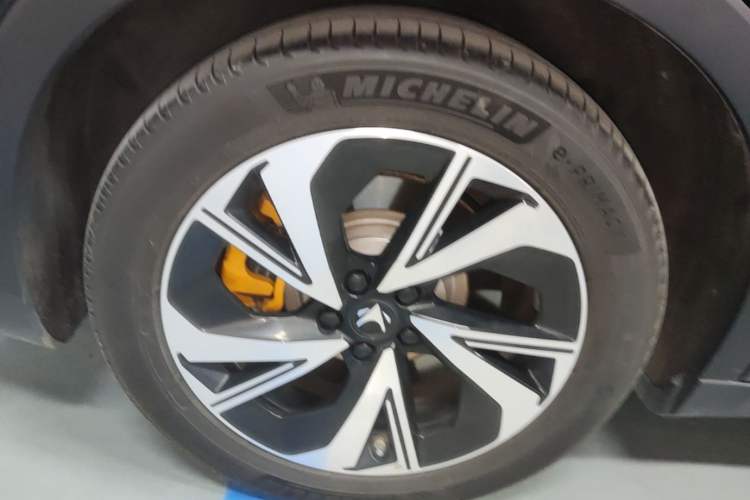 Used ARCFOX Alpha S 2022 708S+ Little Prince Collaboration Edition Right Rear Wheel Hub