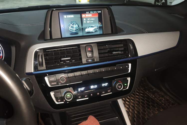 Used BMW 1 Series 2018 120i M Sport Package Audio And AC Panel