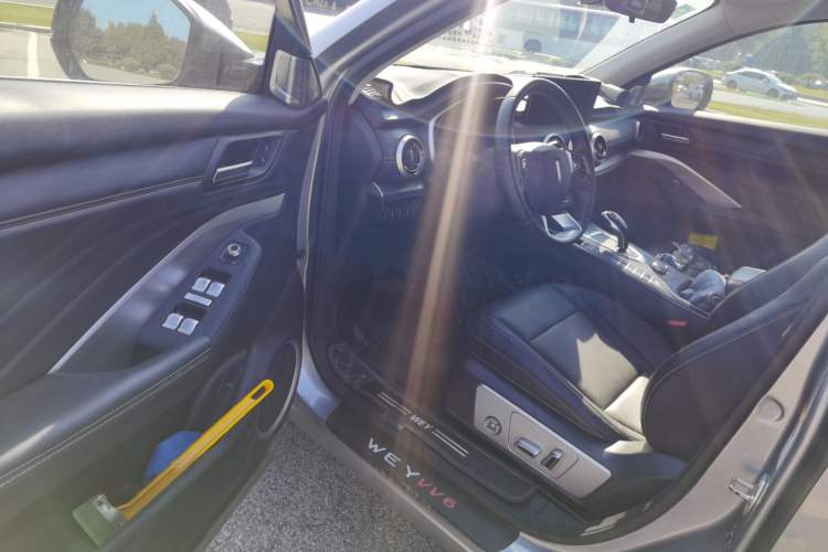 Used Wey VV6 2020 2.0T Two-Wheel Drive Smart Protection+