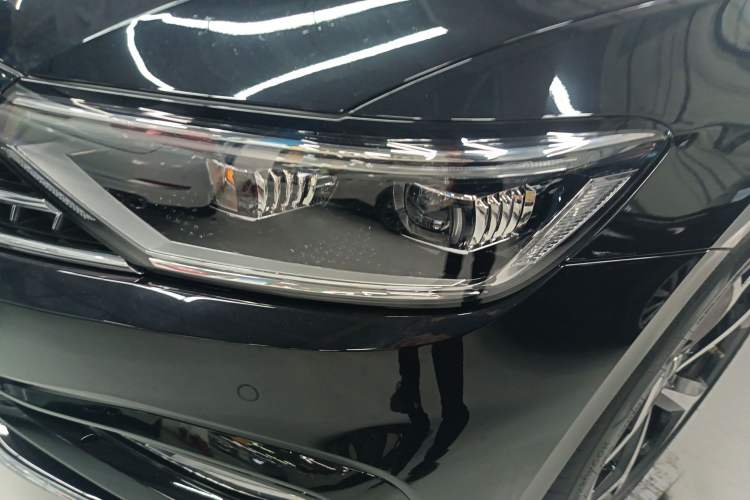 Used Volkswagen Magotan 2023 2 Million Units Commemorative Edition 330TSI DSG Luxury Version
