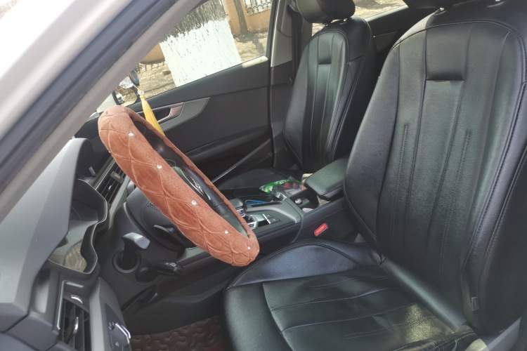 Used Audi A4L 2017 Plus 40 TFSI Ambition Model
