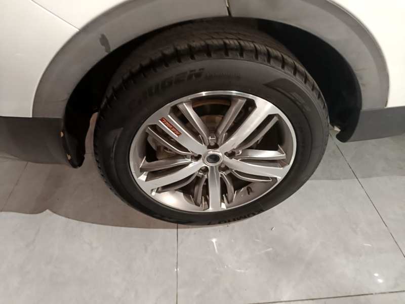 Used Haval H6 2017 Red Label 2.0T Automatic Two-Wheel Drive ZhiShang Model — 25