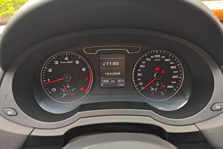 Used Audi Q3 2013 35 TFSI quattro Luxury Model Instrument Cluster