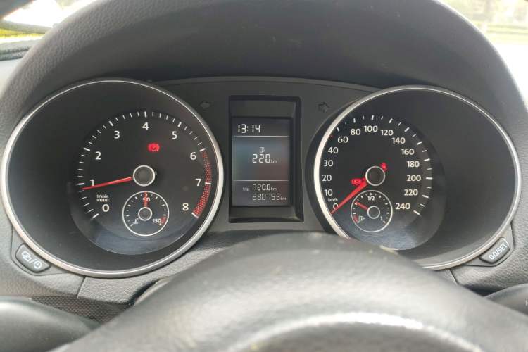 Used Volkswagen Golf 2012 1.6 Manual Comfort Edition
