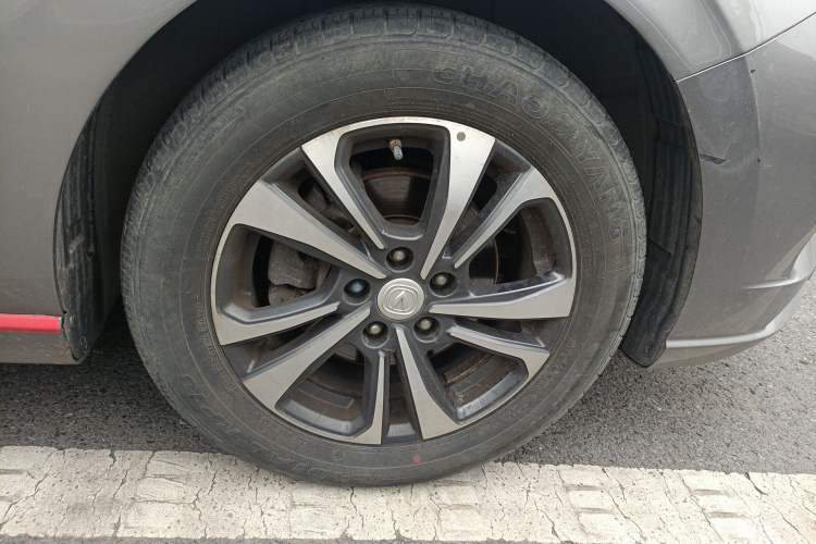 Used CHANGAN Eado 2020 PLUS 1.6L GDI Manual Luxury Model Right Front Wheel Hub