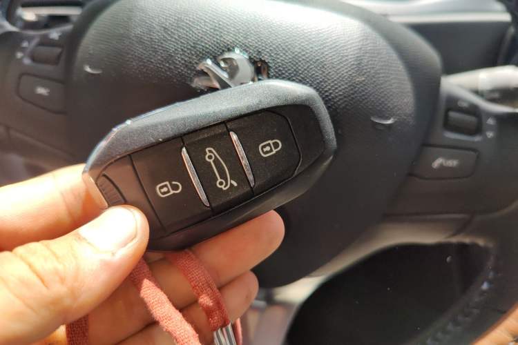 Used Peugeot 308 2016 350THP Automatic Prestige Edition
