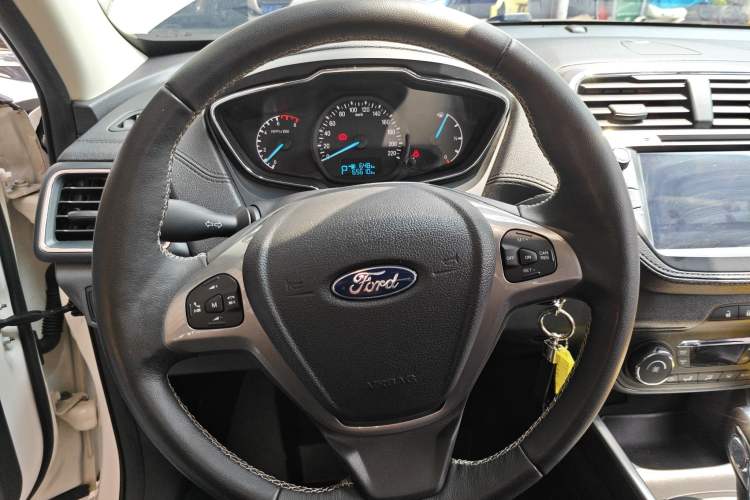 Used Ford Escort 2017 Happiness Edition 1.5L Automatic Fashion Version