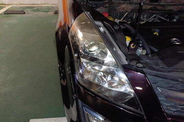 Used Mazda 8 2011 2.3L Ultimate Edition
