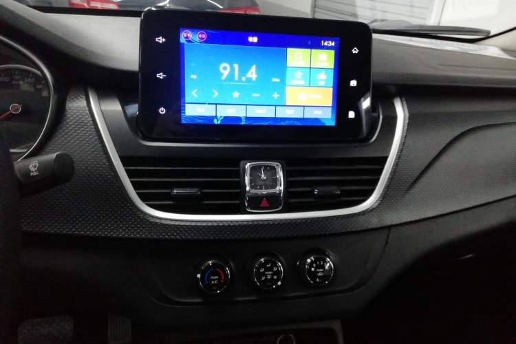 Used Baojun 730 2021 1.5T CVT Fashion Version 7 Seats