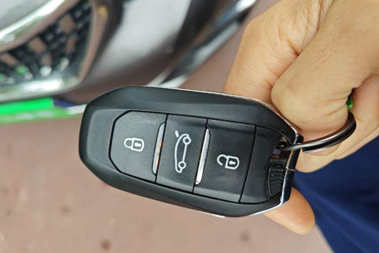 Used Peugeot 4008 2017 350THP Elite Edition Vehicle Key