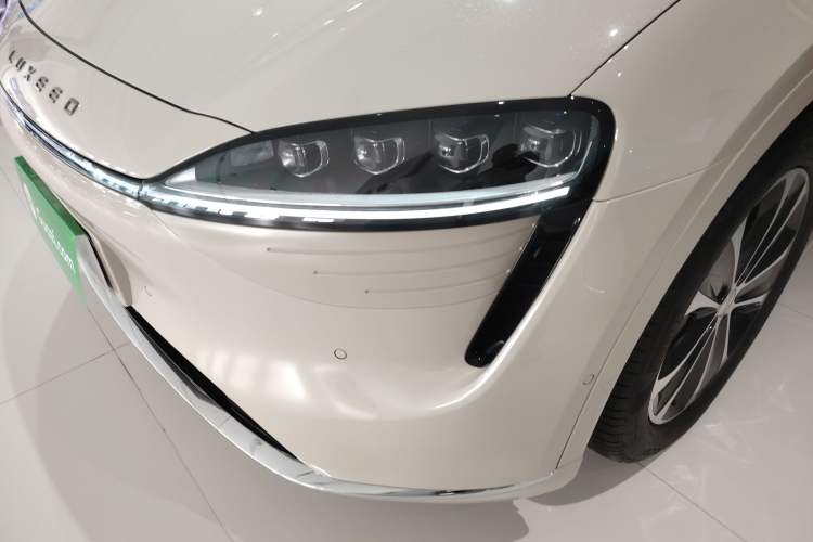 Used Hima Luxeed R7 2025 Range-Extended Version 251 km Max