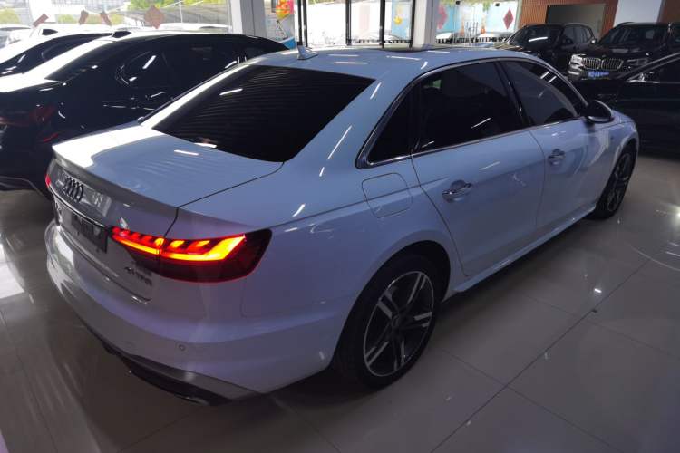 Used Audi A4L 2022 40 TFSI Fashion Dynamic Model Rear Right 45 Deg