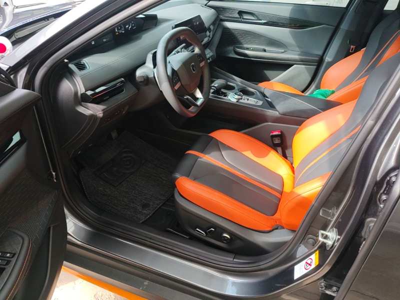 Used CHANGAN UNI-V 2024 1.5T Prestige Sport Edition — 15
