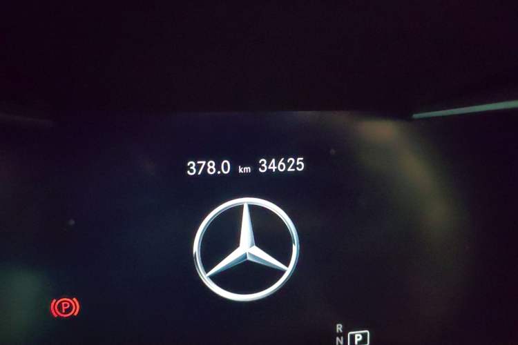 Used Mercedes-Benz GLC 2022 Facelifted GLC 260 L 4MATIC Dynamic Edition Odometer Close Up