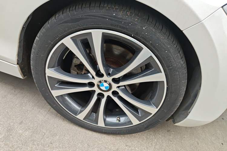 Used BMW 2 Series 2019 225i Convertible Coupe Sports Design Package
