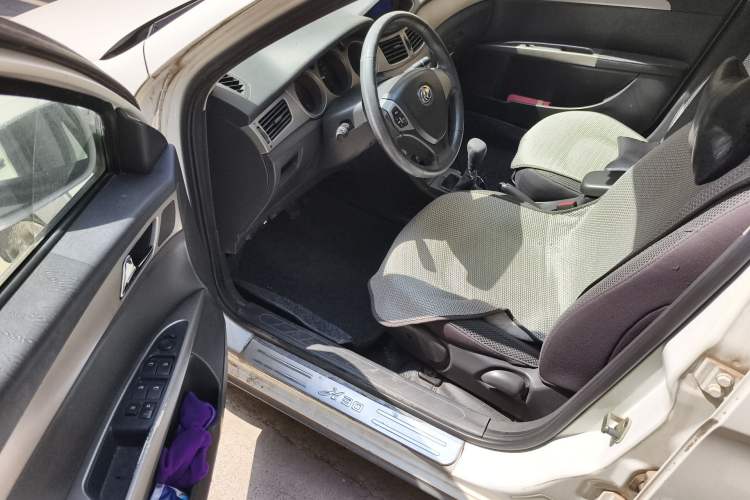 Used Dongfeng Aeolus H30 2010 1.6L Manual Luxury Version
