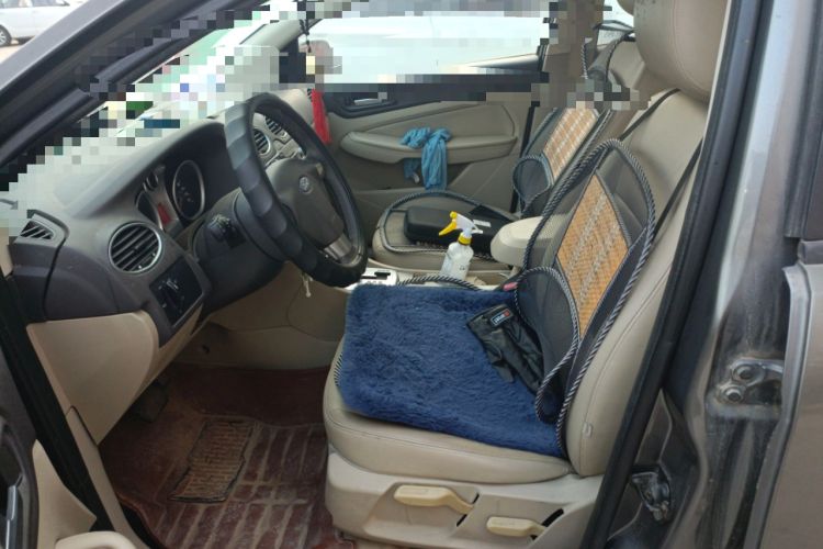 Used Ford Focus 2013 Hatchback Classic 1.8L Automatic Fashion Edition
