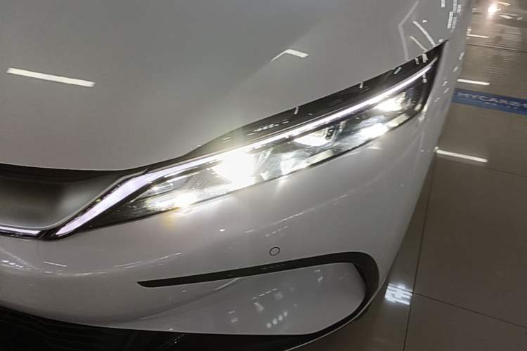 Used BYD Han 2023 EV Champion Edition 506KM Front-Wheel-Drive Premium Model Left Front Headlight