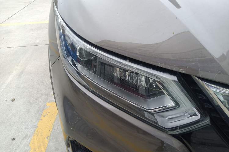 Used Nissan Qashqai 2019 2.0L CVT Luxury Edition Right Front Headlight