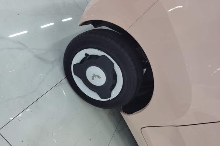 Used Wuling Hongguang MINIEV 2022 Macaron Premium Model – Lithium Iron Phosphate