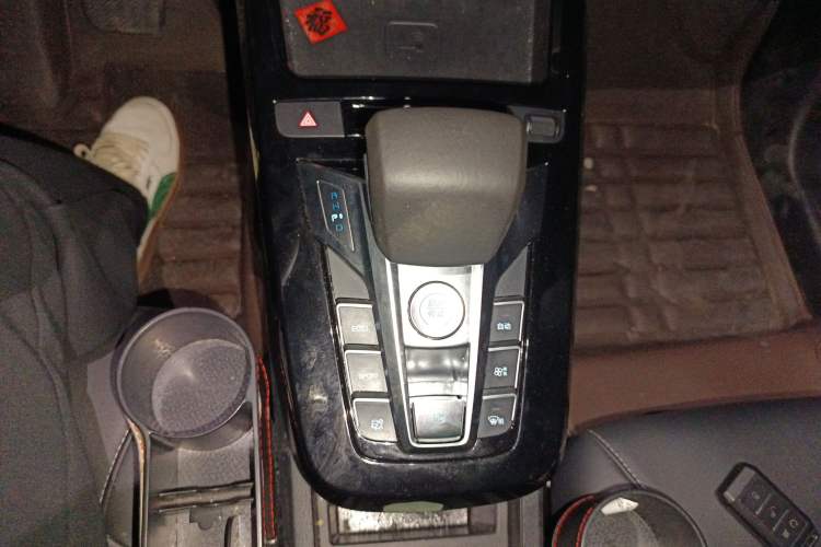 Used BYD Yuan New Energy 2019 EV535 High-Energy Leading Edition Gear Lever