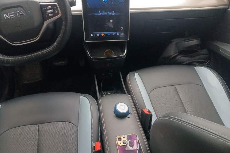 Used NETA V 2021 Long-Range Entertainment Edition Gear Lever