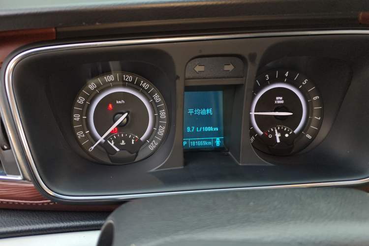 Used Buick GL8 2018 28T Comfort Model China VI Standard
