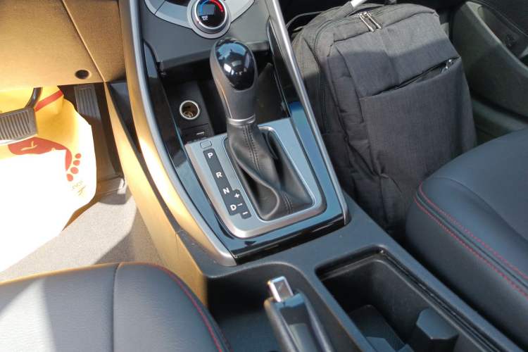 Used Hyundai Elantra (5th Generation / Langdong) 2016 1.6L Automatic Prestige Model Gear Lever