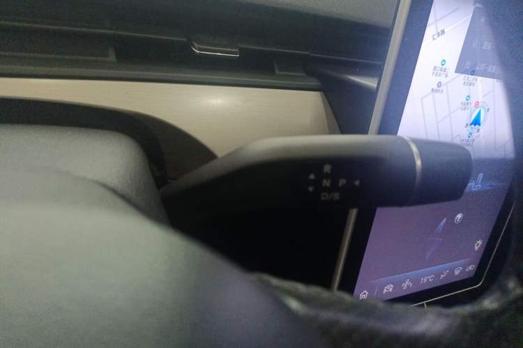 Used NETA V 2021 Standard Range Entertainment Version – Upgraded Model