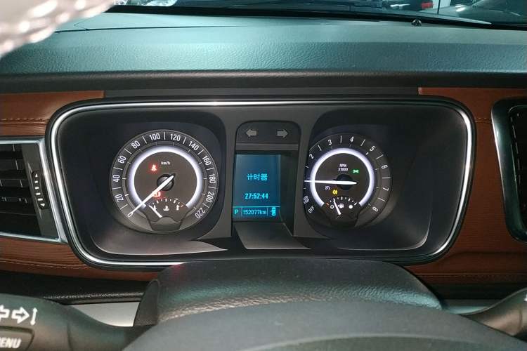 Used Buick GL8 2018 28T Luxury Model China VI Standard
