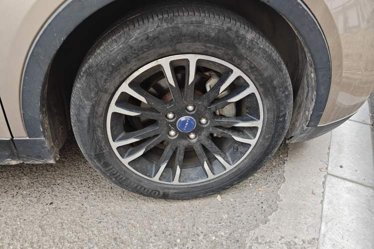 Used TRAUM S70 2018 1.5T Manual Standard Model 7 Seats
