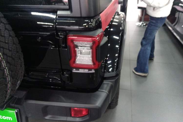 Used Jeep Wrangler 2024 2.0T Sahara Four-Door Edition