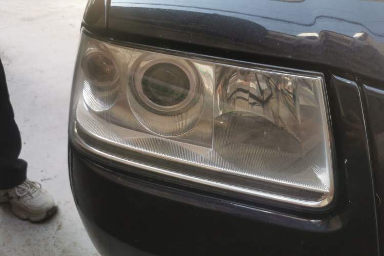 Used Volkswagen Santana Vista 2008 1.8L Manual Comfort Edition Right Front Headlight