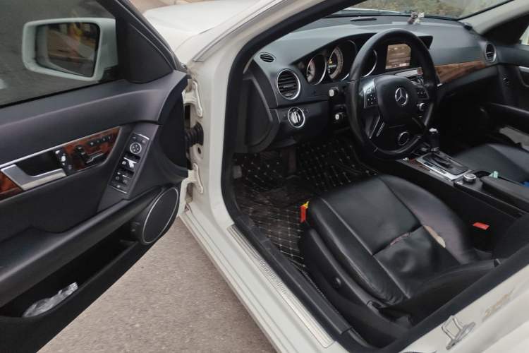 Used Mercedes-Benz C-Class 2013 C 260 CGI Elegant Model