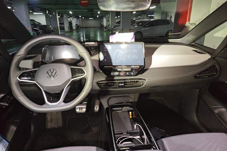 Used Volkswagen ID.3 2024 Pure & Smart Edition Center Console