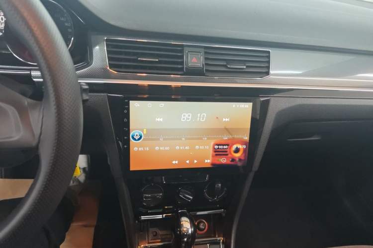 Used Volkswagen C-TREK 2017 1.6L Automatic Comfort Model Audio And AC Panel