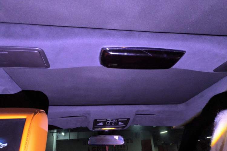 Used Jaguar XJ 2014 XJL 3.0 SC Two-Wheel-Drive Panoramic Business Edition Headliner