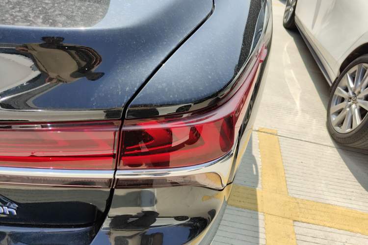 Used Lexus LS 2018 500h Excellence Edition China VI standard
